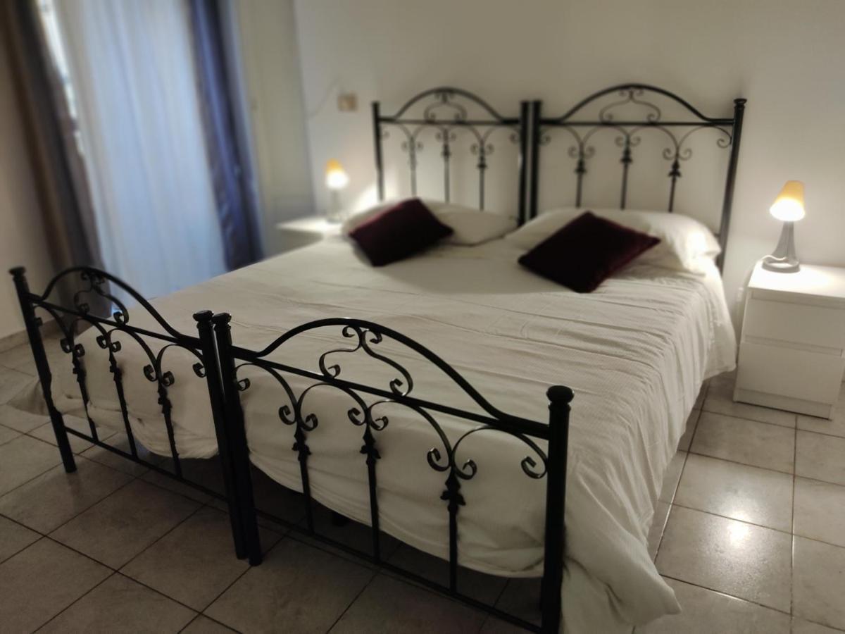 Crispi Accomodation B&B CTA Exterior foto